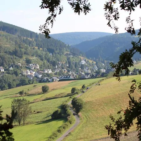 Mit Garten In Eimelrod